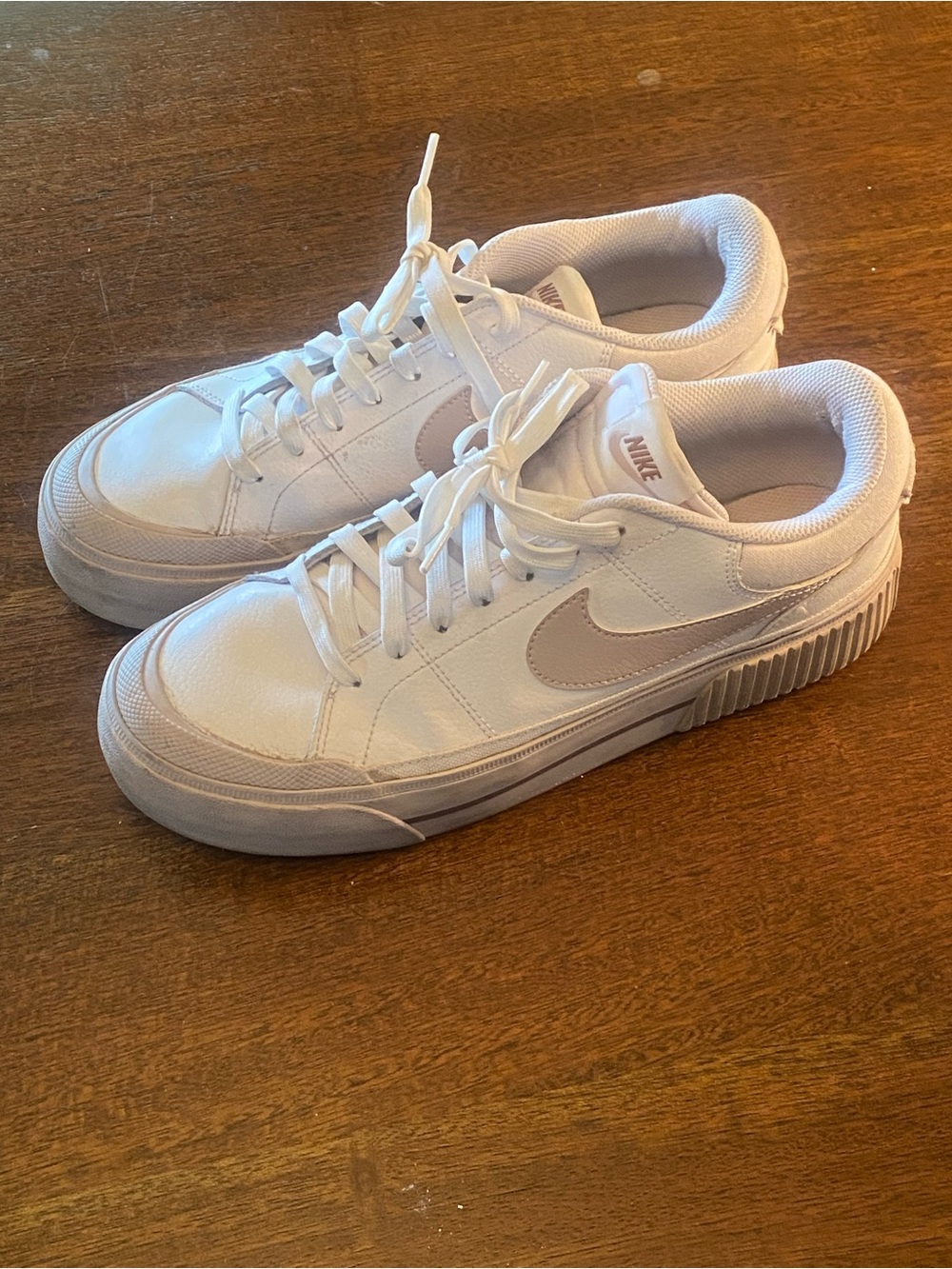 Nike Court Legacy Lift Shoes Women’s Size 9.5 #DM7590-105 White Sneakers EUC